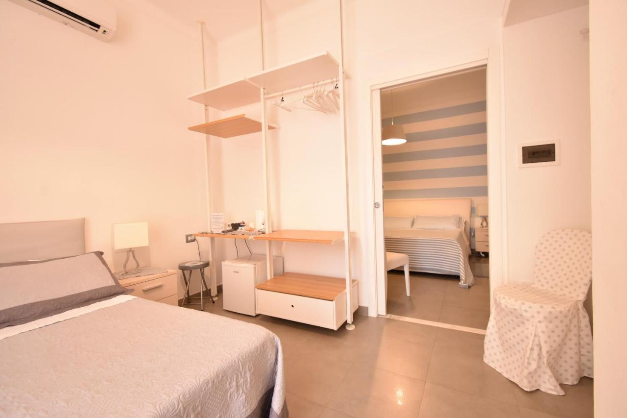 Affittacamere E Appartamenti - Rent Rooms And Apartments Le Camere Nel Corso - Adults Only La Spezia Exteriér fotografie