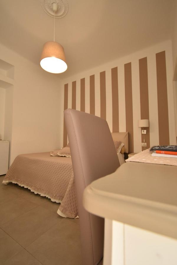 Affittacamere E Appartamenti - Rent Rooms And Apartments Le Camere Nel Corso - Adults Only La Spezia Exteriér fotografie