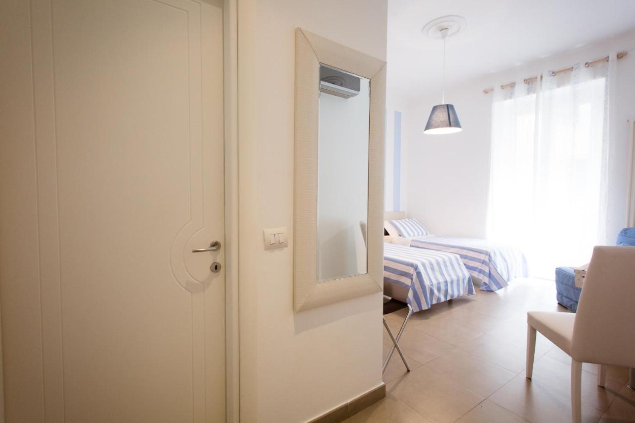 Affittacamere E Appartamenti - Rent Rooms And Apartments Le Camere Nel Corso - Adults Only La Spezia Exteriér fotografie