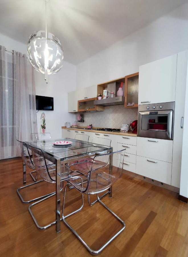 Affittacamere E Appartamenti - Rent Rooms And Apartments Le Camere Nel Corso - Adults Only La Spezia Exteriér fotografie