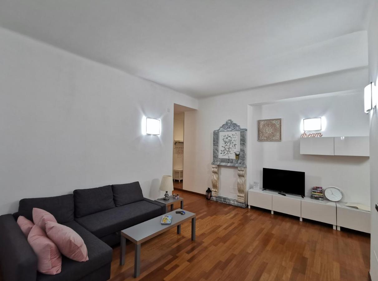 Affittacamere E Appartamenti - Rent Rooms And Apartments Le Camere Nel Corso - Adults Only La Spezia Exteriér fotografie