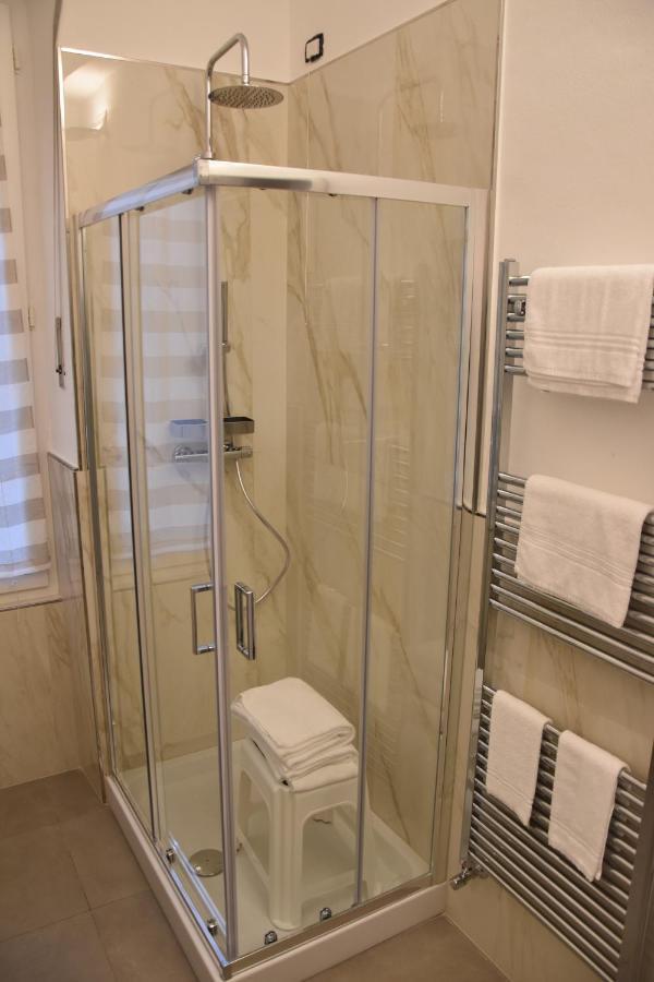 Affittacamere E Appartamenti - Rent Rooms And Apartments Le Camere Nel Corso - Adults Only La Spezia Exteriér fotografie